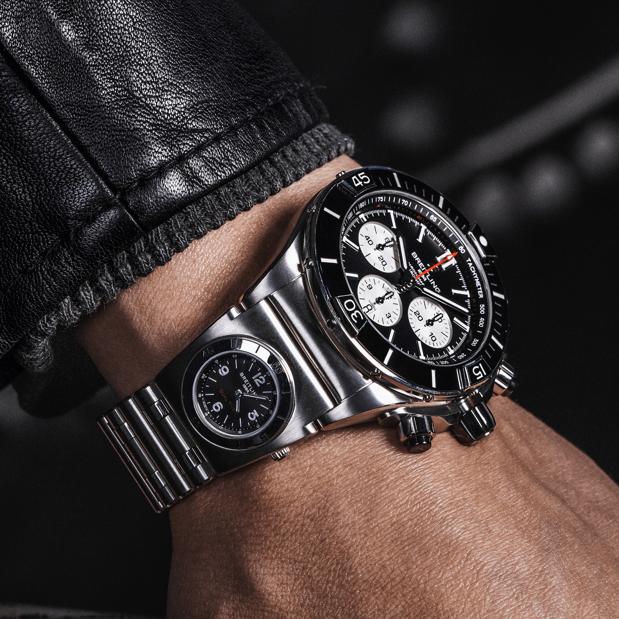 Breitling Super Chronomat B01 44 AB0136251B1A2 Lifestyle wristshot