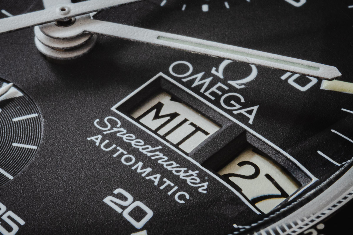 Omega Speedmaster Holy Grail 376.0822 Detalle fechador