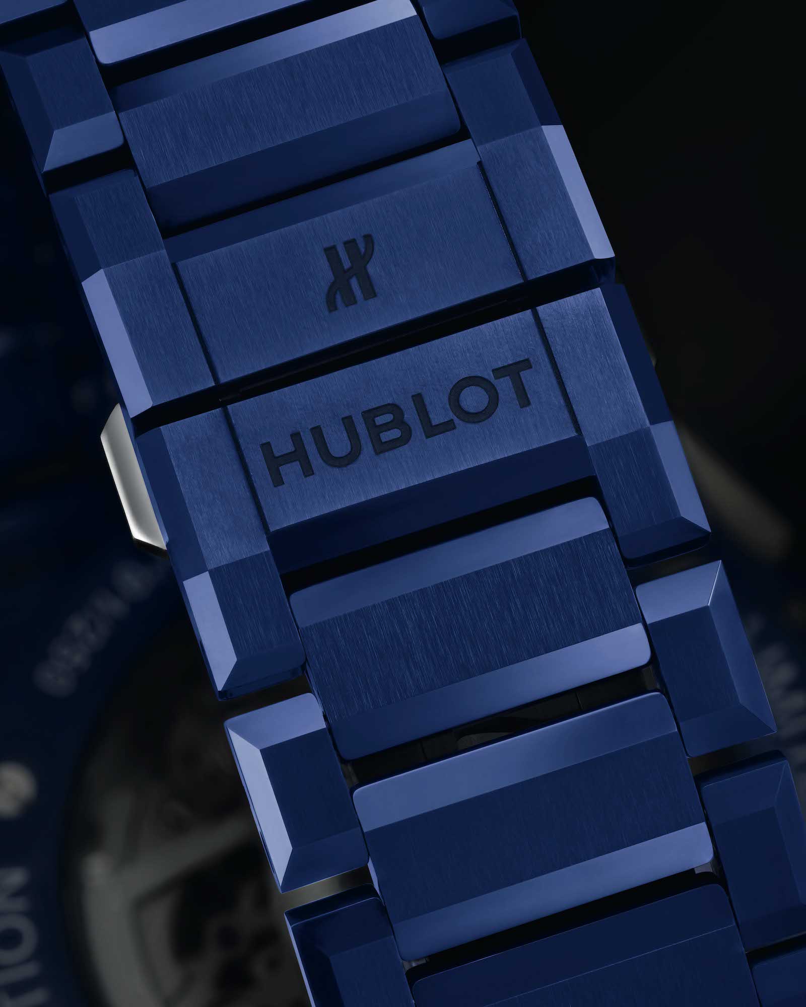 Hublot Big Bang Integral Blue Indigo Ceramic 451.EX.5129.EX Detalle cierre