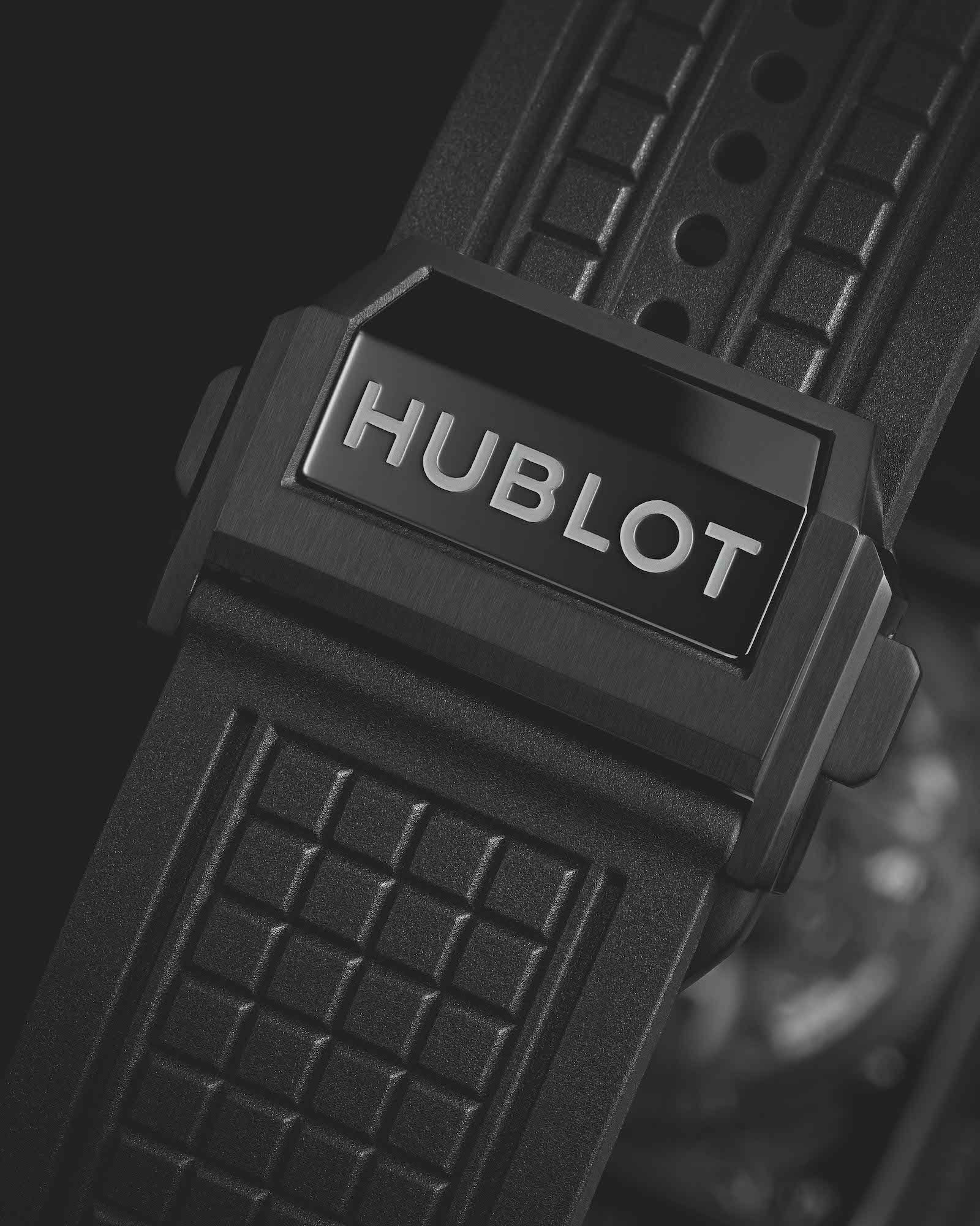 Hublot Square Bang Unico All Black 821.CX.0140.RX Detalle cierre