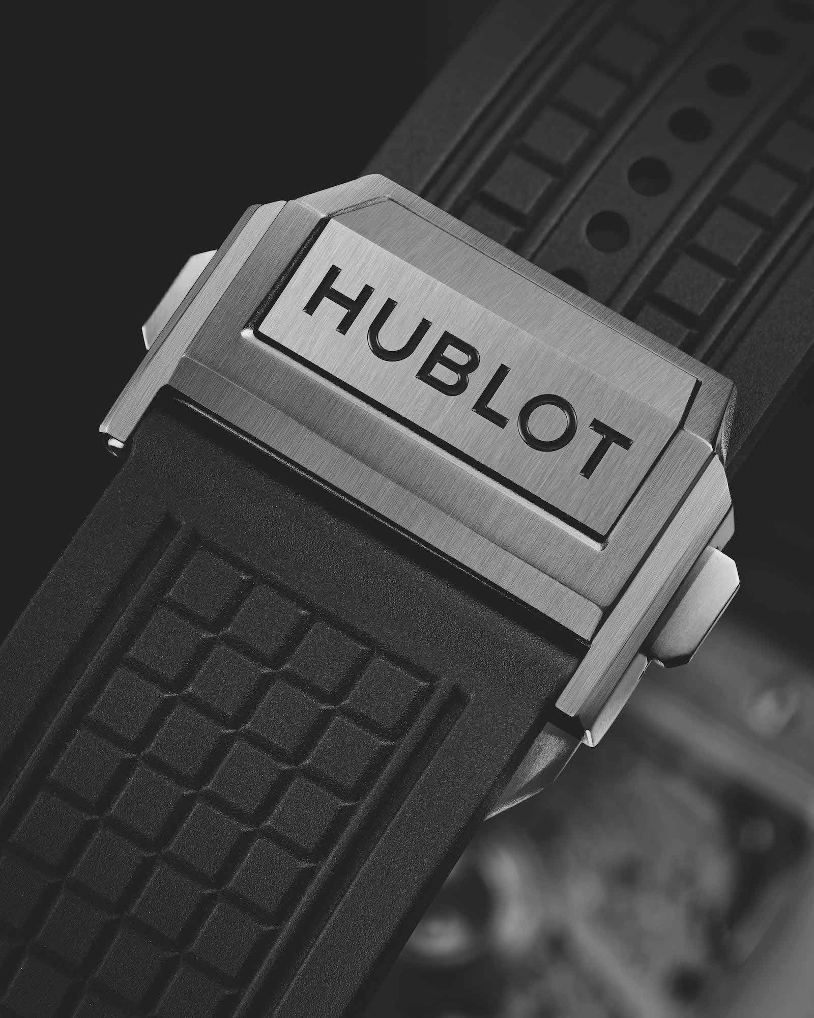 Hublot Square Bang Unico Titanium 821.NX.0170.RX Detalle cierre