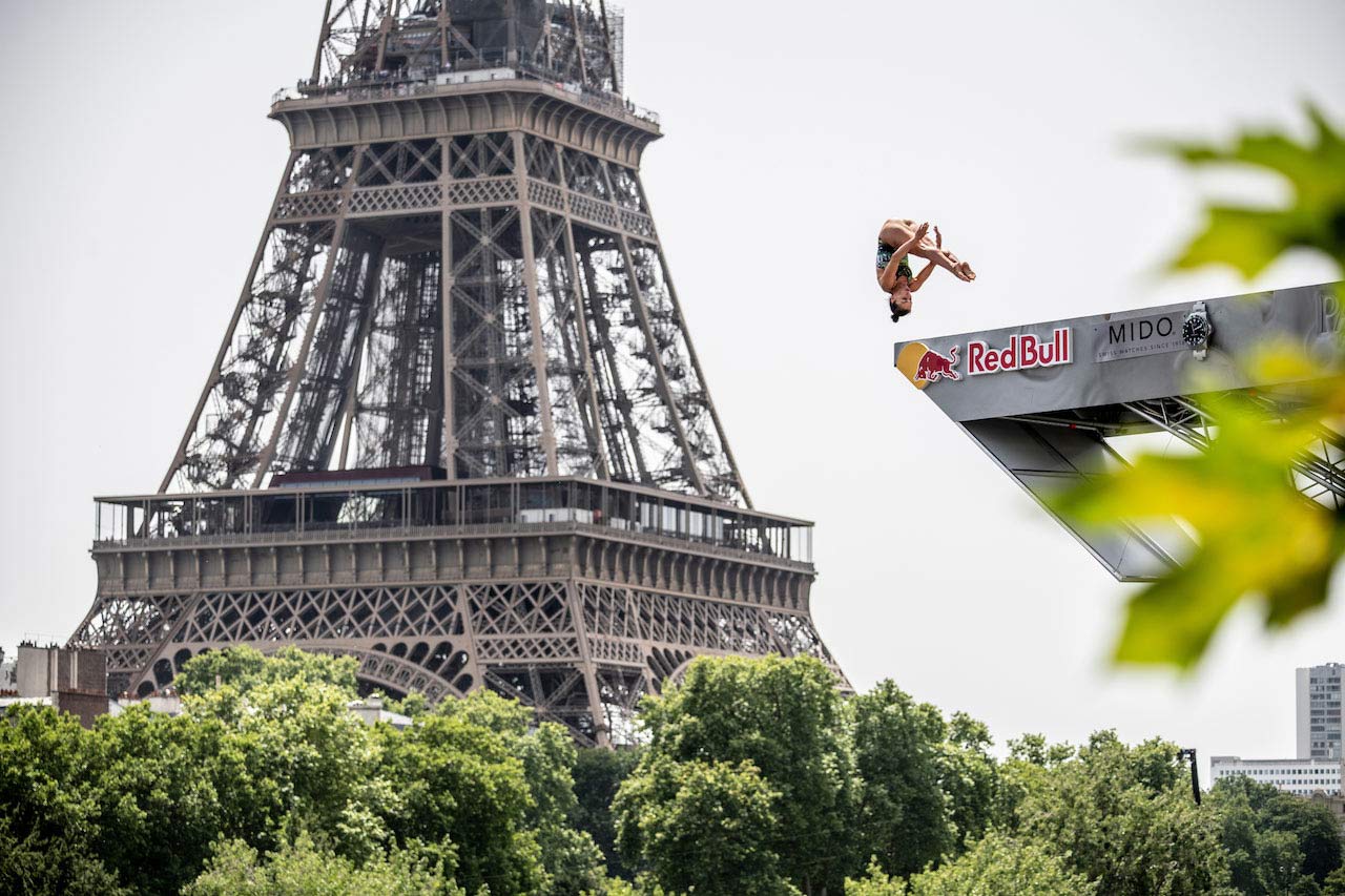 Mido y Red Bull Cliff Diving World Series en Paris