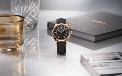 Nuevo Vacheron Constantin Fiftysix automático en oro rosa y con esfera negra